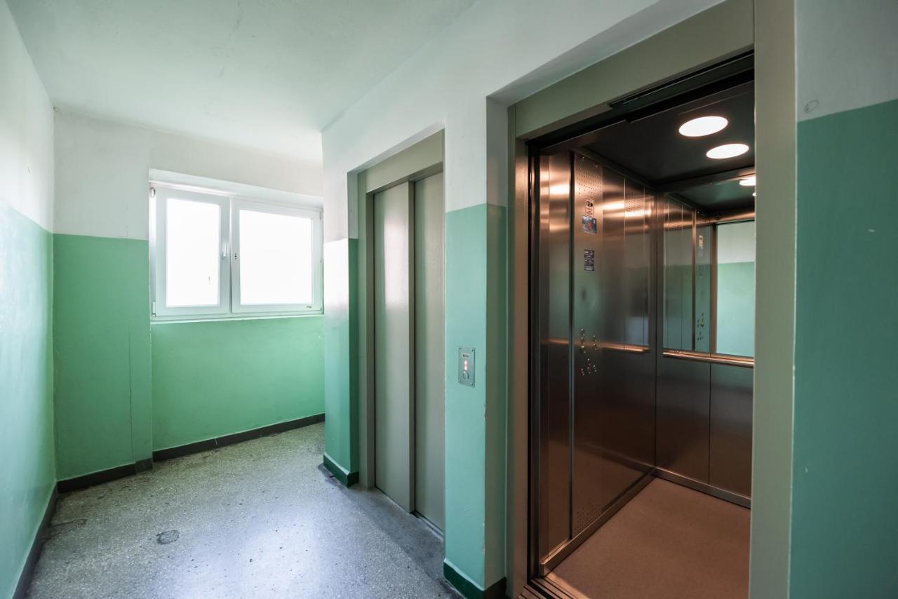 Metro Dworzec Gdanski Elegant Studio Varsóvia Exterior foto