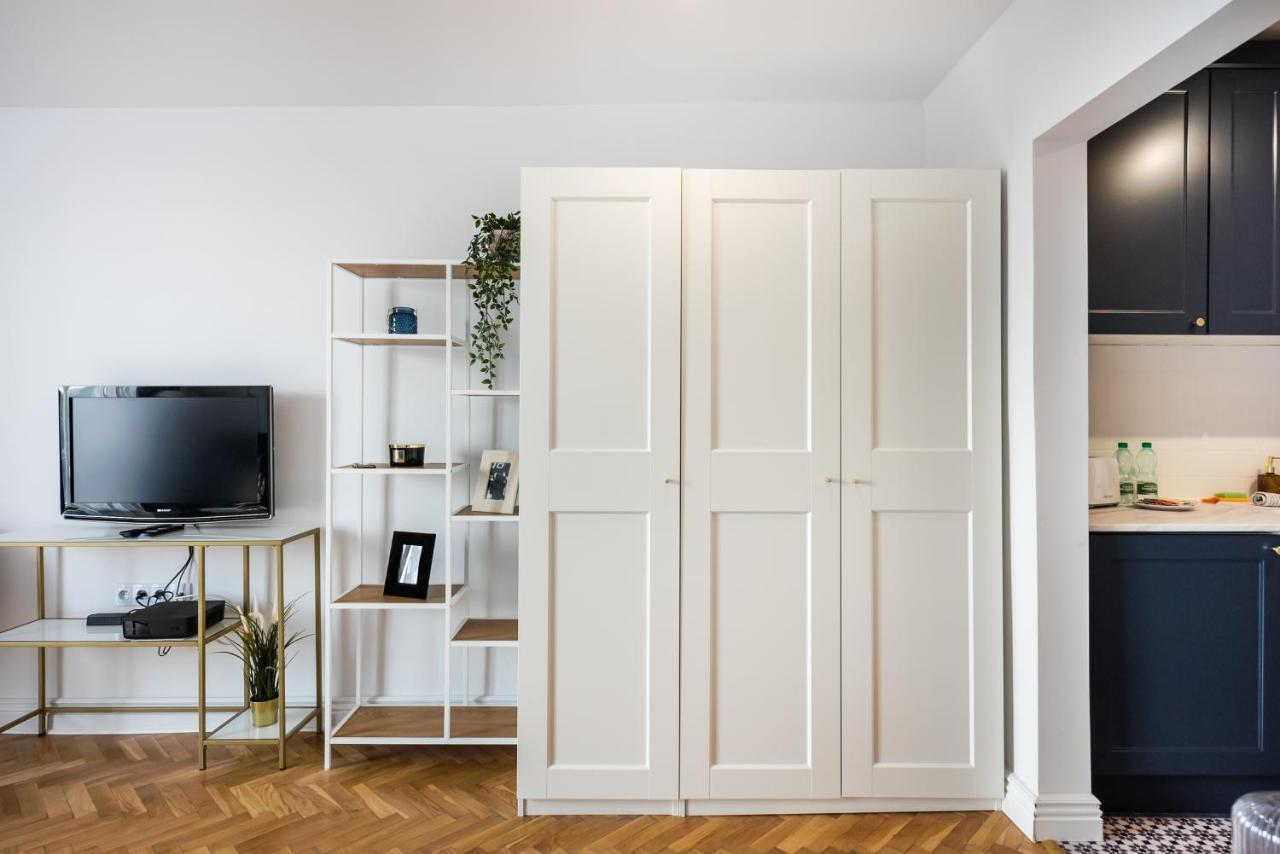 Metro Dworzec Gdanski Elegant Studio Varsóvia Exterior foto